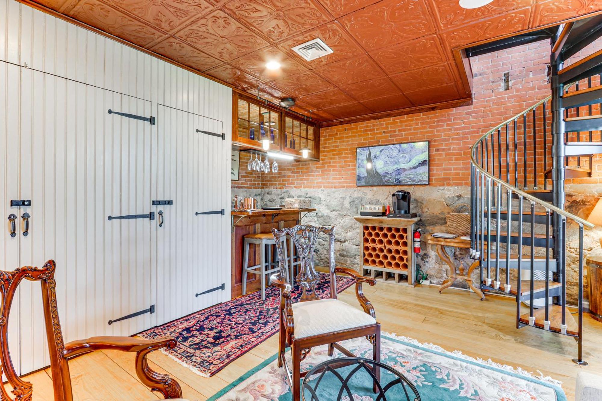 Downtown Essex Apartment - Steps To River! מראה חיצוני תמונה