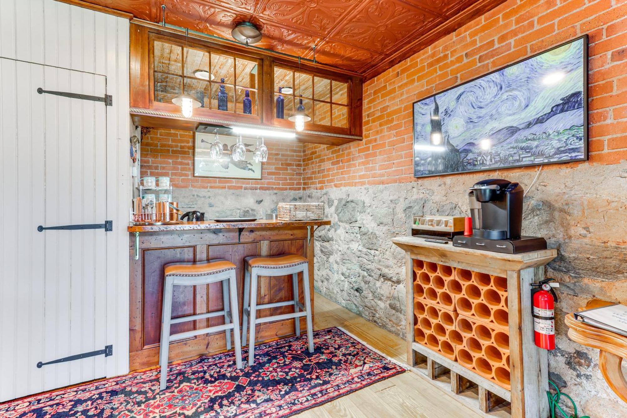 Downtown Essex Apartment - Steps To River! מראה חיצוני תמונה
